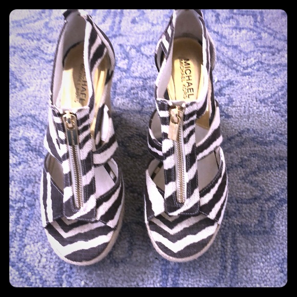 Michael Kors animal print wedge - Picture 1 of 4